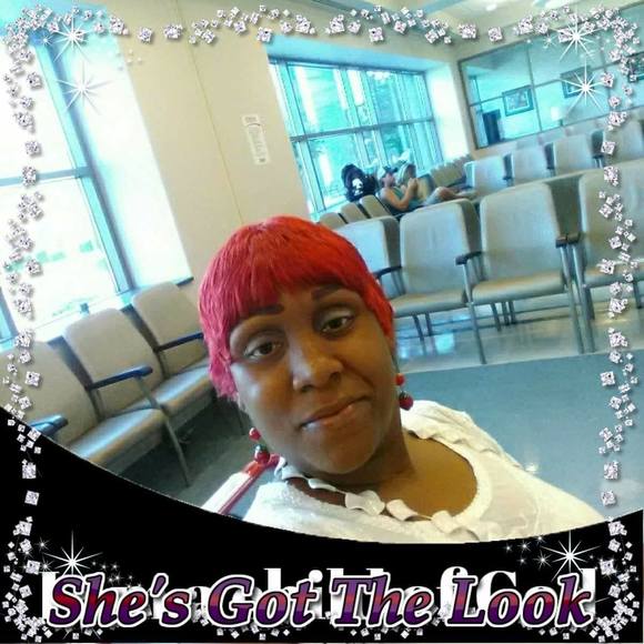 Meet your Posher, Ruth - Picture 1 of 1